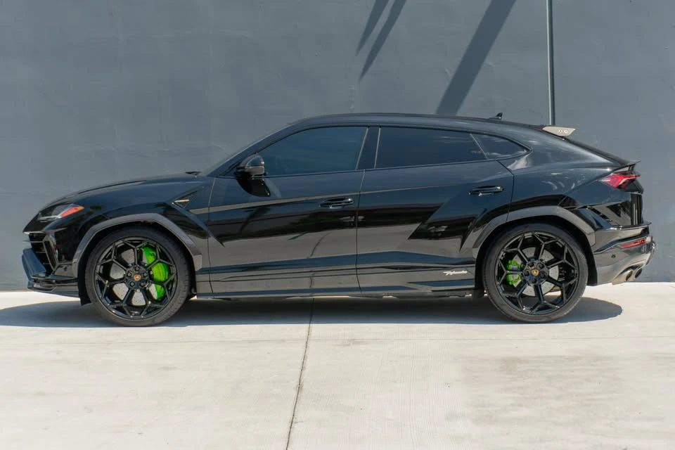 2024 Lamborghini Urus Performante - Image 2 of 20