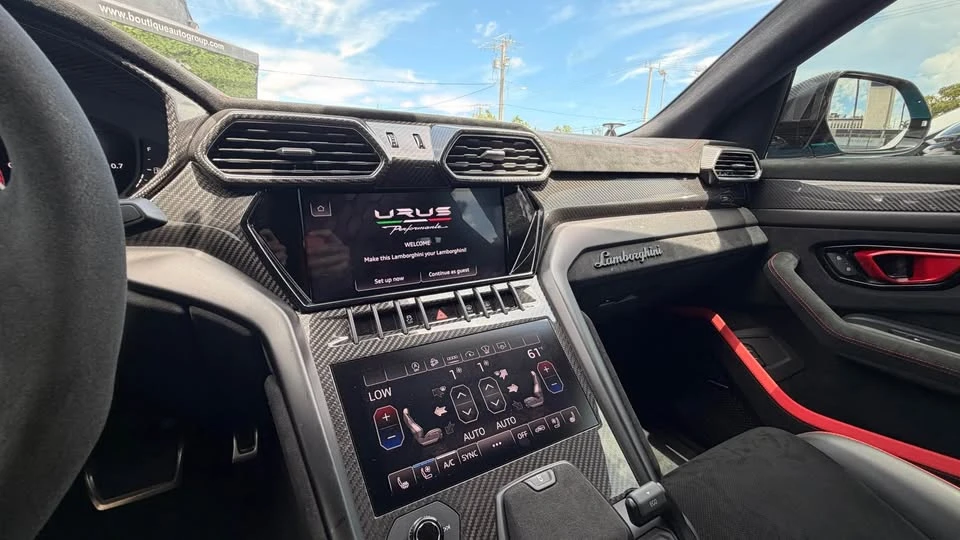 2024 Lamborghini Urus Performante - Image 10 of 11