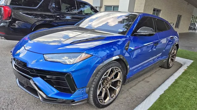 2024 Lamborghini Urus Performante