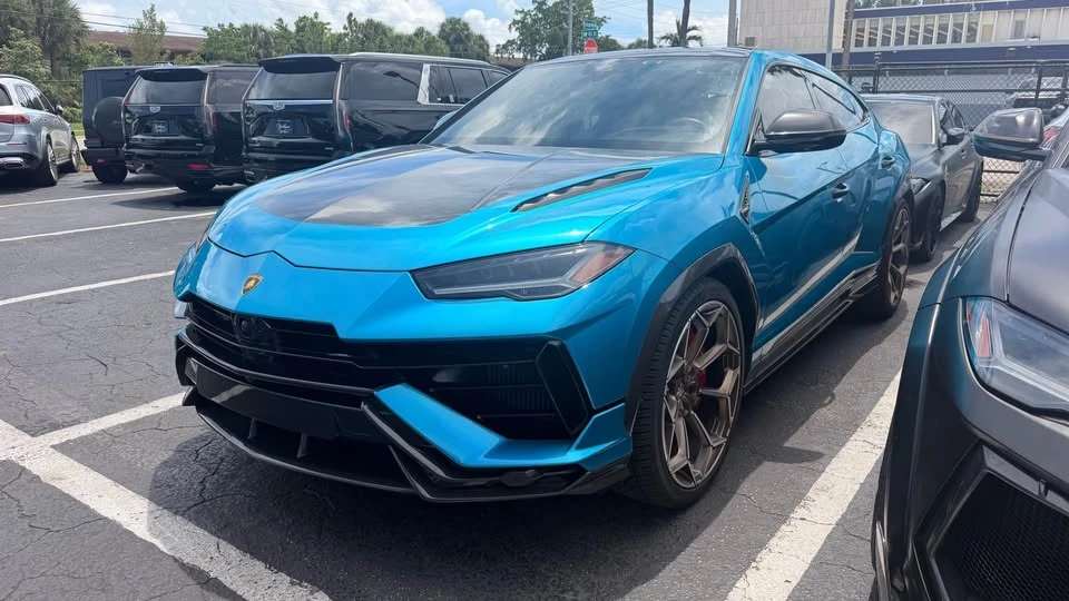 2024 Lamborghini Urus Performante - Image 4 of 11