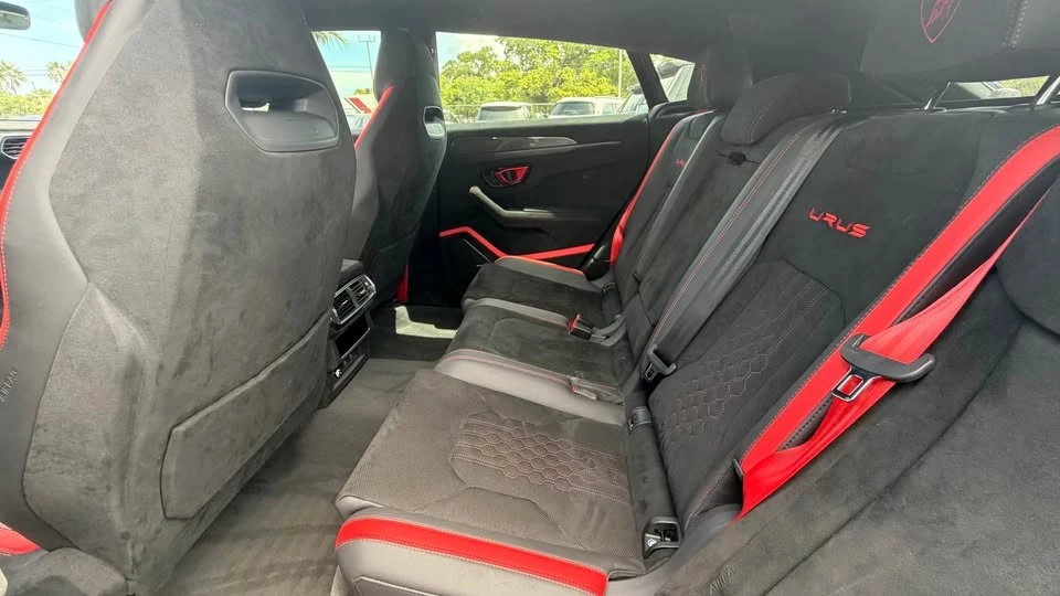 2024 Lamborghini Urus Performante - Image 8 of 11