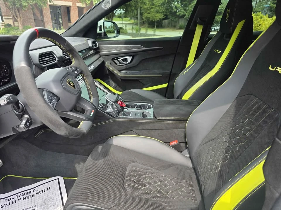 2024 Lamborghini Urus Performante - Image 8 of 10