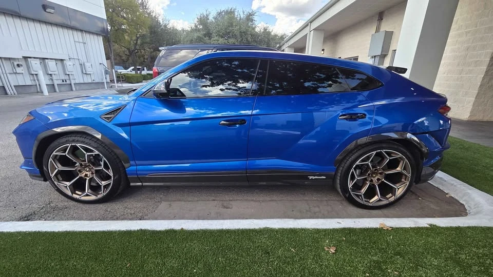 2024 Lamborghini Urus Performante - Image 3 of 7