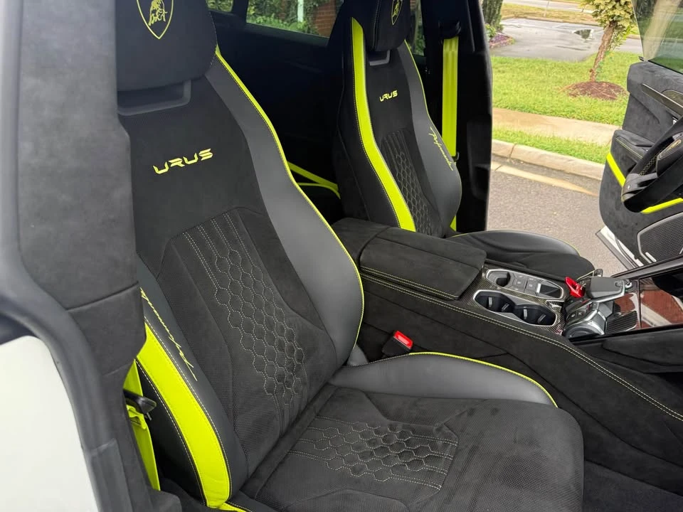 2024 Lamborghini Urus Performante - Image 16 of 20