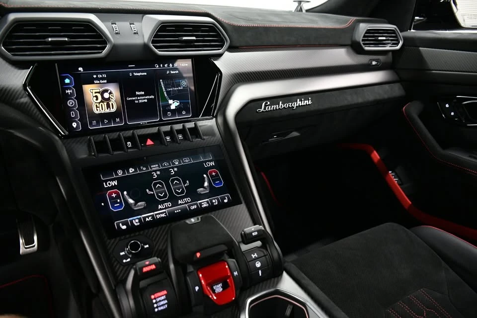 2024 Lamborghini Urus Performante - Image 16 of 20