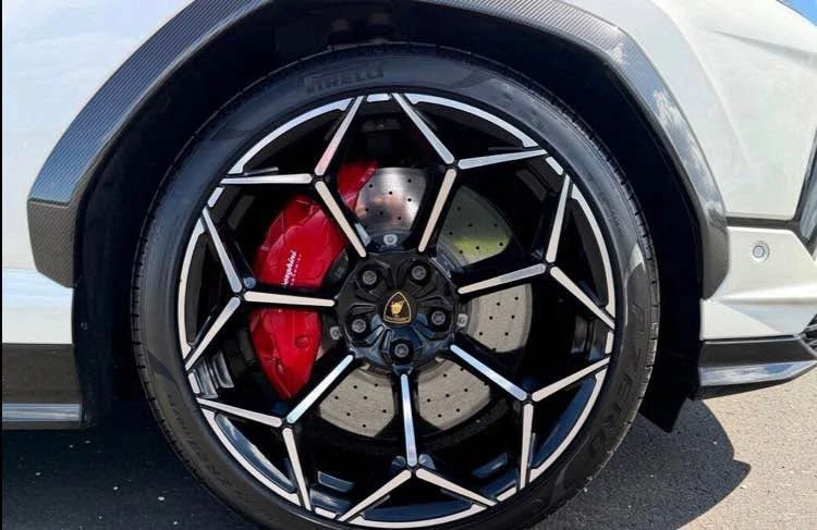 2024 Lamborghini Urus Performante - Image 13 of 19