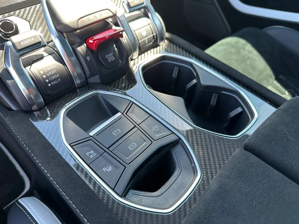 2024 Lamborghini Urus Performante - Image 20 of 20