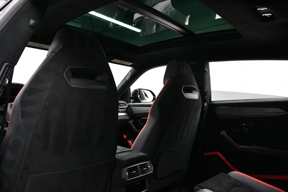2024 Lamborghini Urus Performante - Image 18 of 20