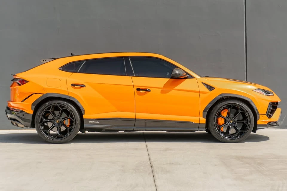 2024 Lamborghini Urus Performante - Image 5 of 20