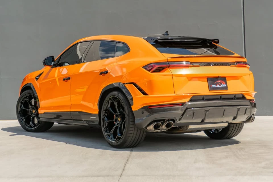 2024 Lamborghini Urus Performante - Image 8 of 20