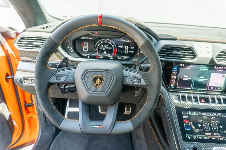 2024 Lamborghini Urus Performante - Image 19 of 20