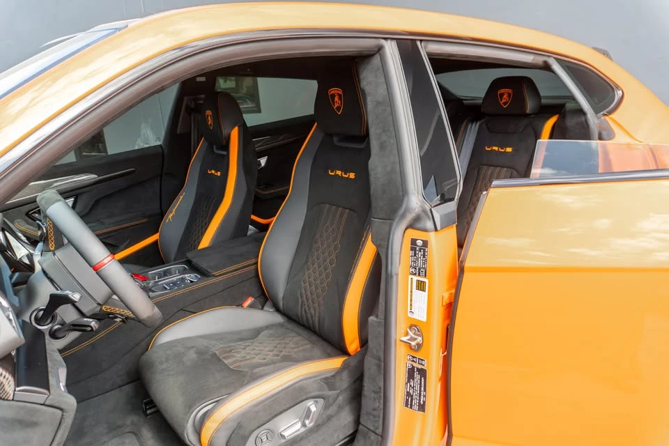 2024 Lamborghini Urus Performante - Image 9 of 20