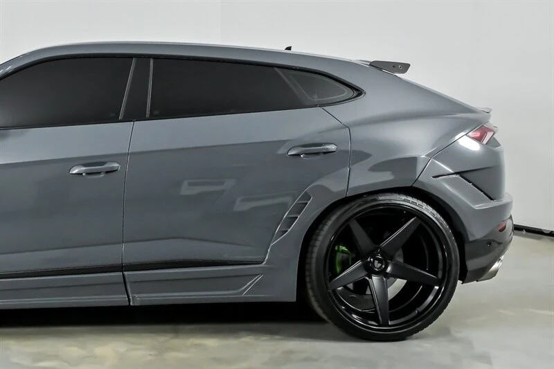 2024 Lamborghini - Image 8 of 31