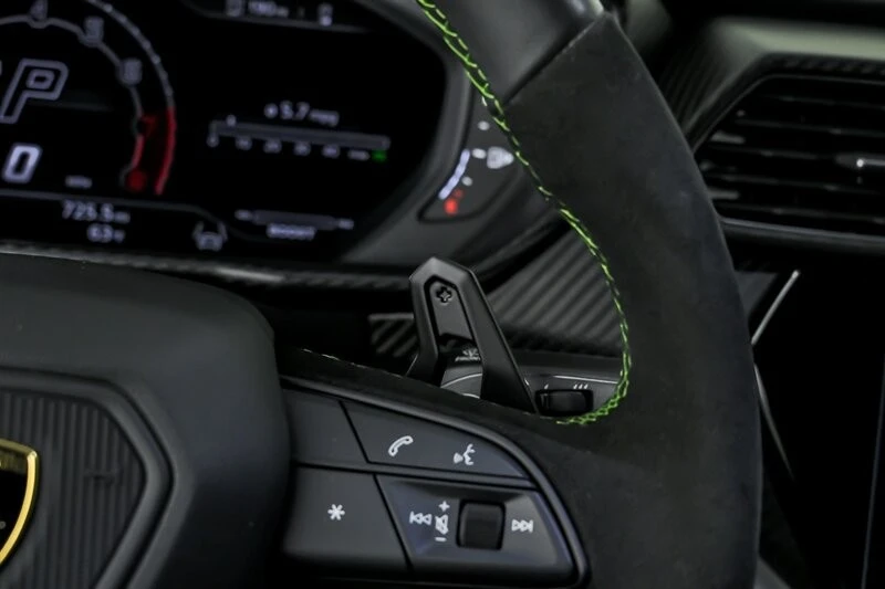 2024 Lamborghini Urus Performante - Image 28 of 31