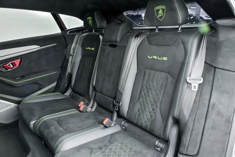 2024 Lamborghini - Image 25 of 31