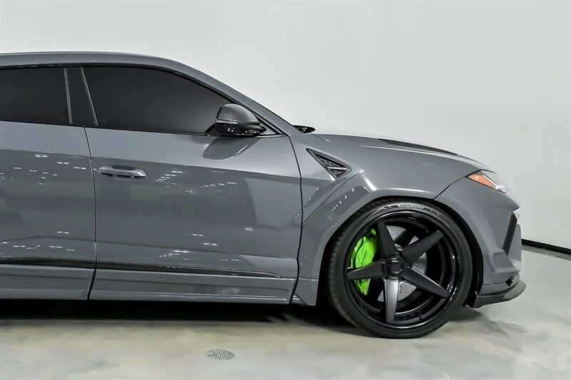 2024 Lamborghini - Image 14 of 31