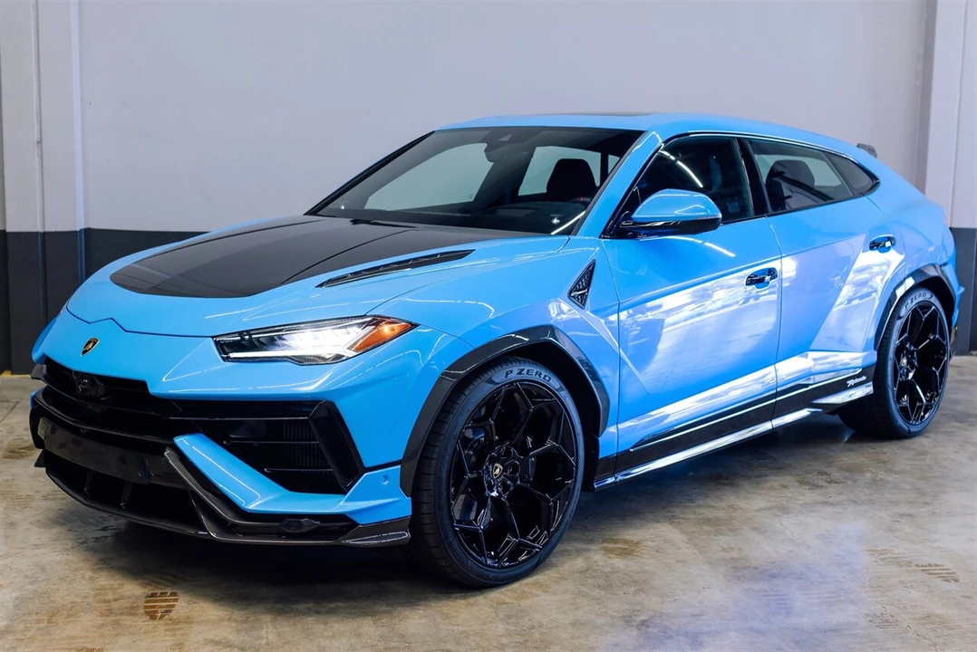 2024 Lamborghini Urus Performante - Image 2 of 31