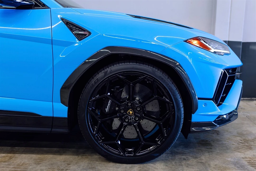 2024 Lamborghini Urus Performante - Image 13 of 31