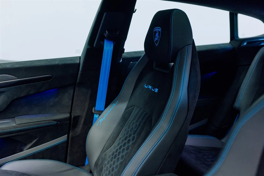 2024 Lamborghini Urus Performante - Image 24 of 31