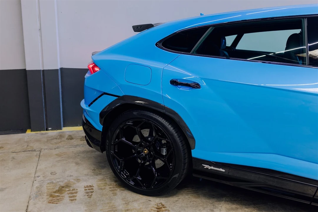 2024 Lamborghini Urus Performante - Image 28 of 31