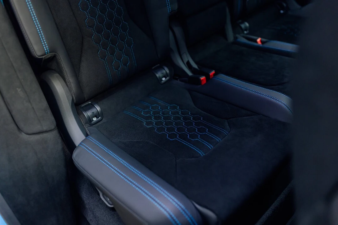 2024 Lamborghini Urus Performante - Image 22 of 31