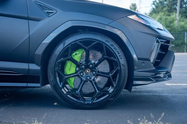 2024 Lamborghini Urus Performante - Image 4 of 20