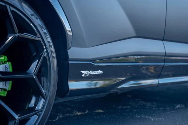 2024 Lamborghini Urus Performante - Image 10 of 20