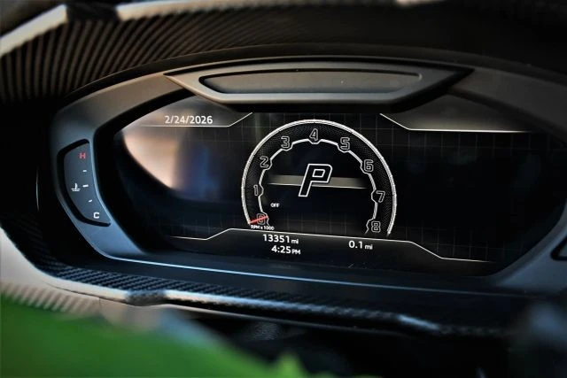 2024 Lamborghini Urus Performante - Image 14 of 21