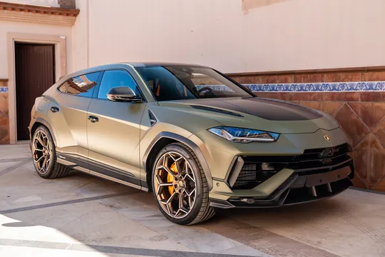 2024 Lamborghini Urus Performante