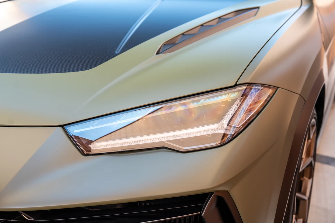 2024 Lamborghini Urus Performante - Image 14 of 31