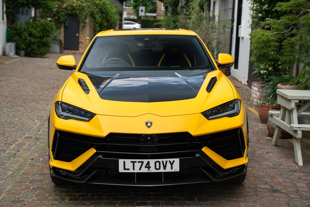 2024 Lamborghini Urus Performante - Image 2 of 31