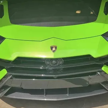 2024 Lamborghini Urus Performante