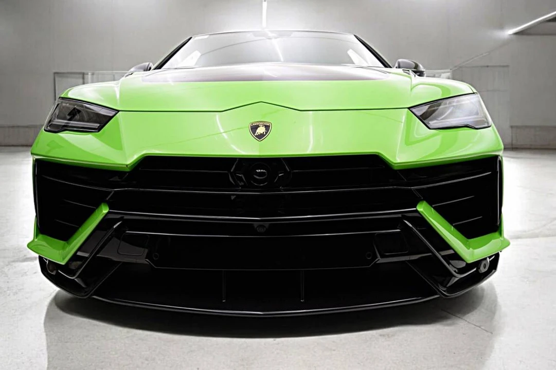 2024 Lamborghini Urus Performante - Image 2 of 16