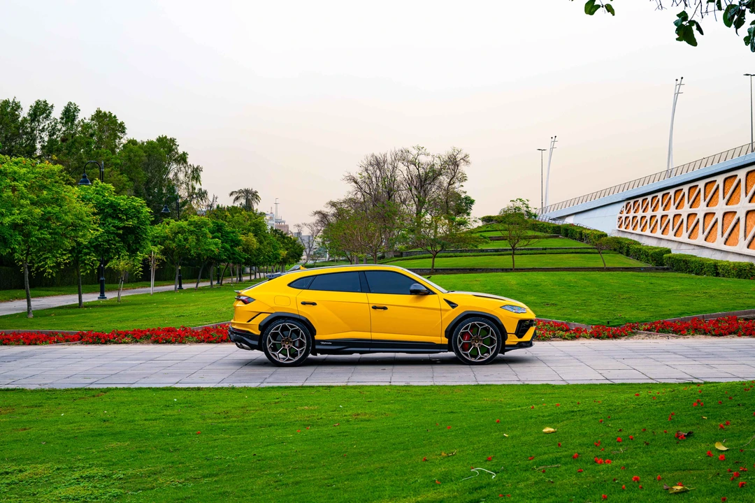 2024 Lamborghini Urus Performante - Image 4 of 31