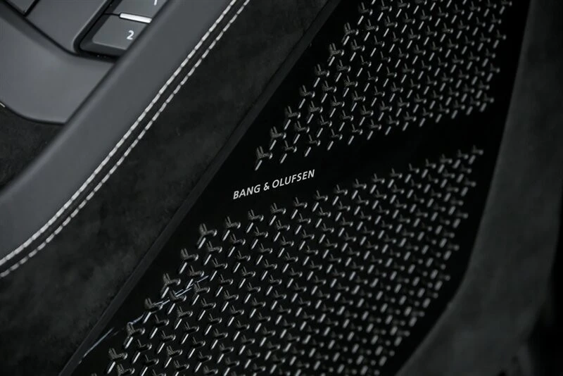 2024 Lamborghini Urus Performante - Image 20 of 21