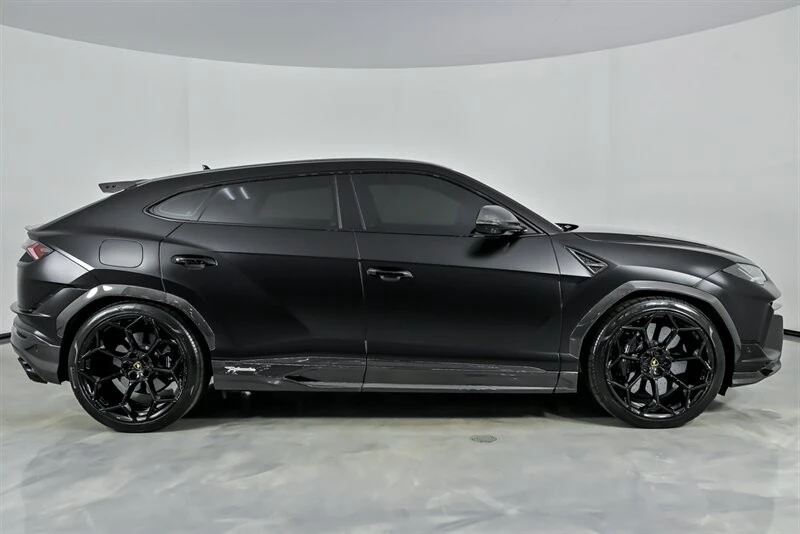 2024 Lamborghini Urus Performante - Image 14 of 21