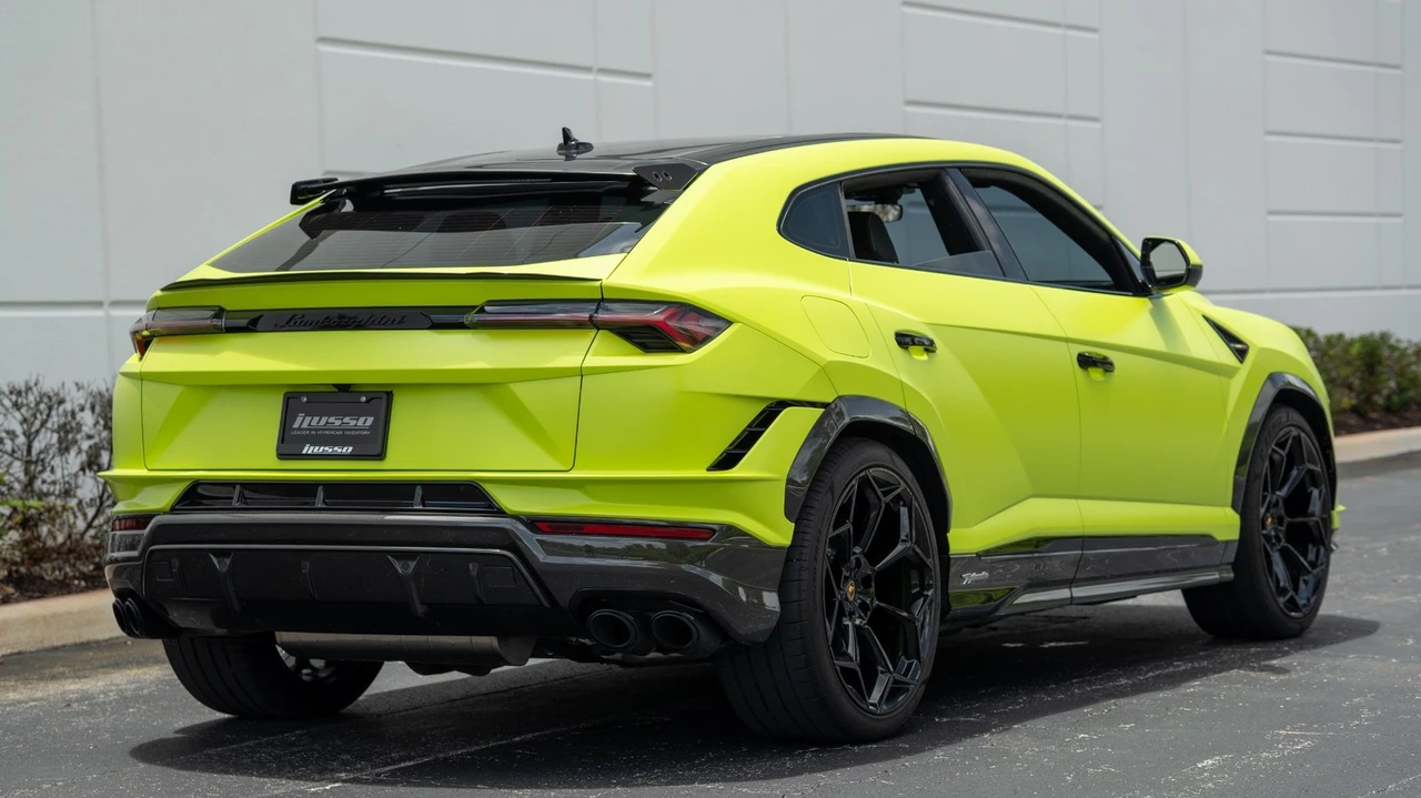 2024 Lamborghini Urus Performante - Image 9 of 12