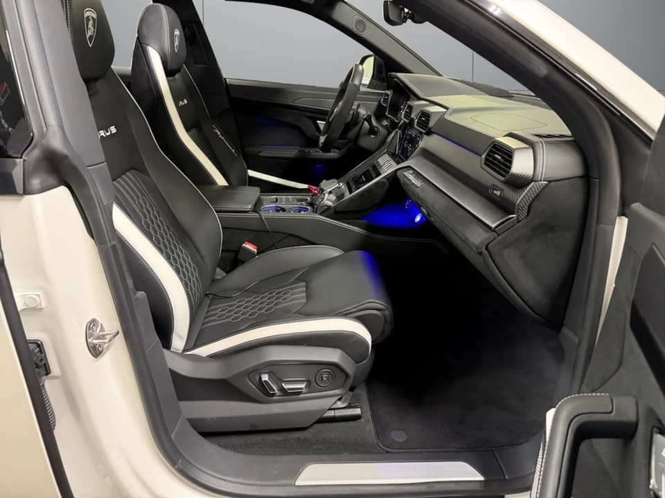 2024 Lamborghini Urus Performante - Image 17 of 25