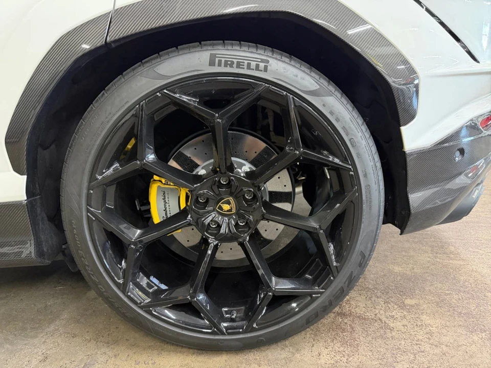 2024 Lamborghini Urus Performante - Image 22 of 25