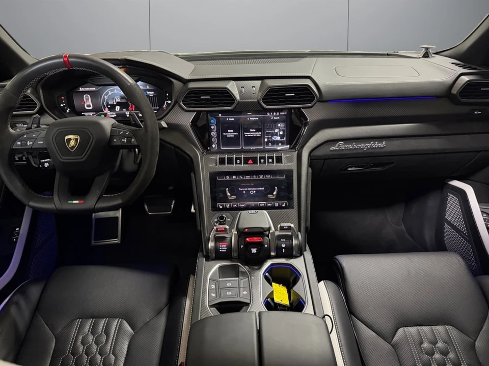 2024 Lamborghini Urus Performante - Image 11 of 25