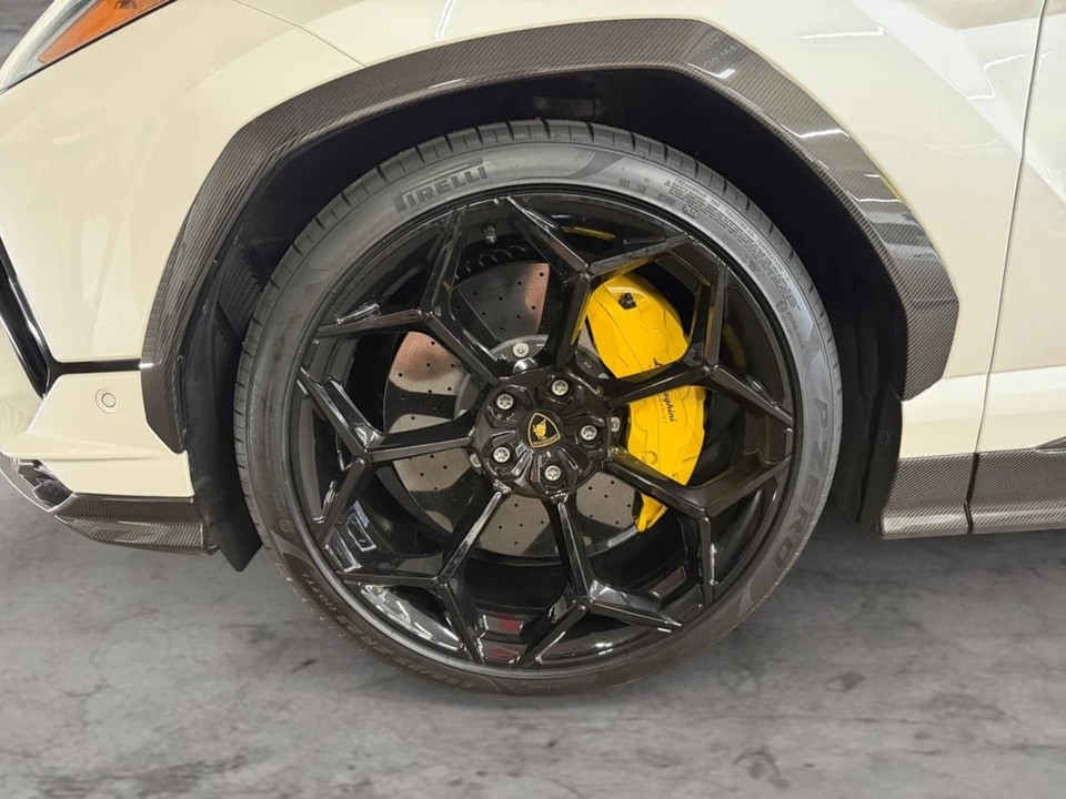 2024 Lamborghini Urus Performante - Image 23 of 25