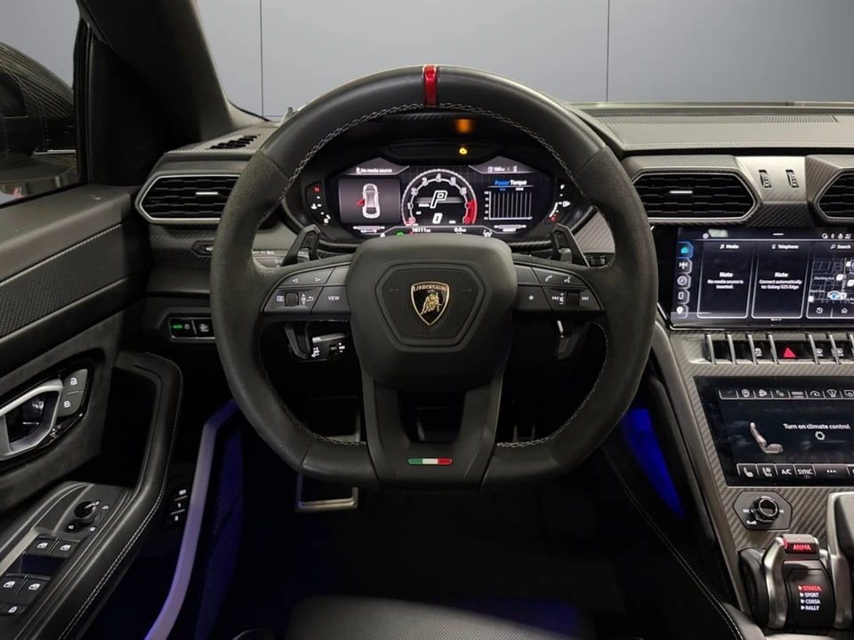 2024 Lamborghini Urus Performante - Image 12 of 25