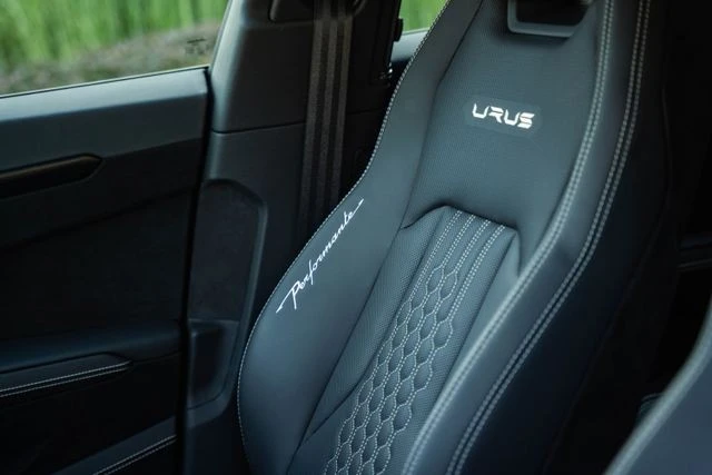 2024 Lamborghini Urus Performante - Image 20 of 31