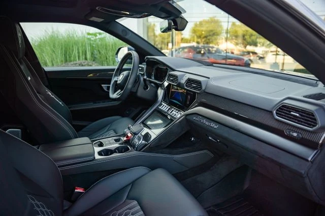 2024 Lamborghini Urus Performante - Image 18 of 31