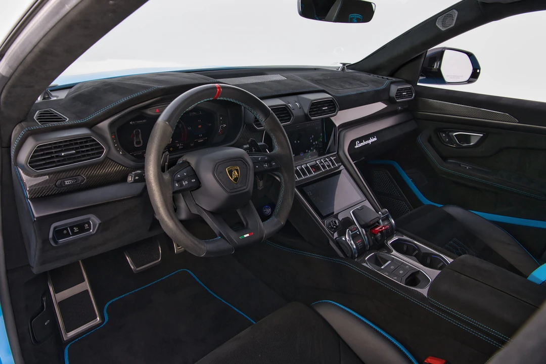 2024 Lamborghini Urus Performante - Image 17 of 31