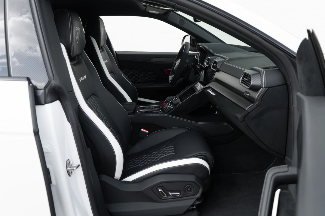 2024 Lamborghini Urus Performante - Image 16 of 21