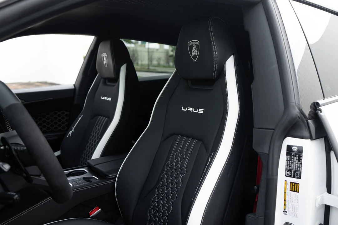 2024 Lamborghini Urus Performante - Image 17 of 21