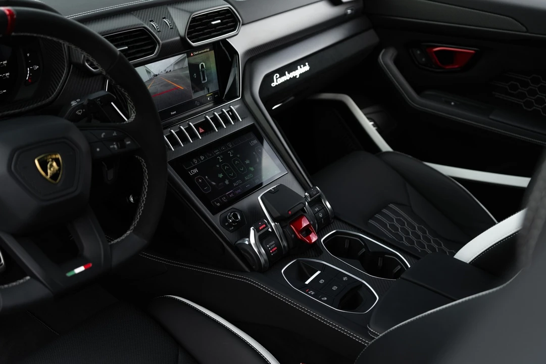 2024 Lamborghini Urus Performante - Image 21 of 21