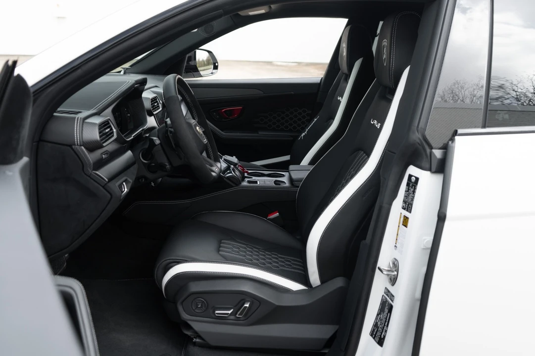 2024 Lamborghini Urus Performante - Image 6 of 12