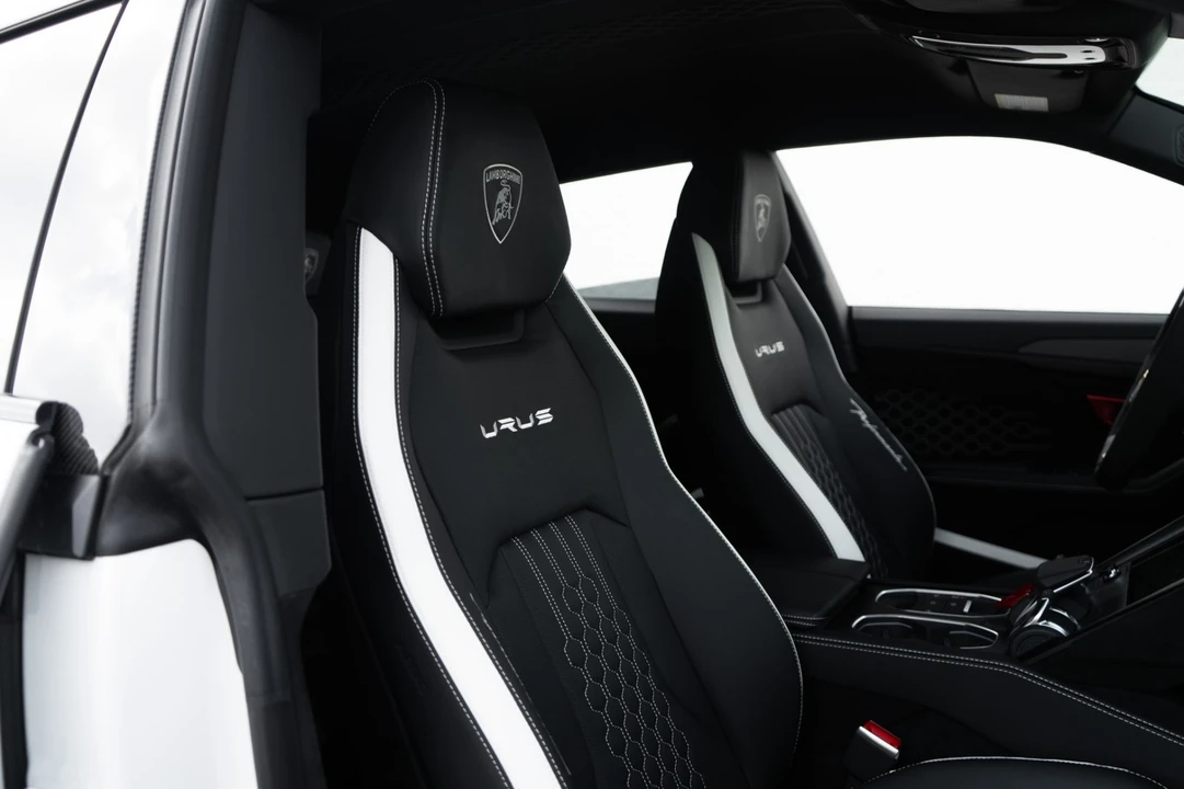 2024 Lamborghini Urus Performante - Image 18 of 21